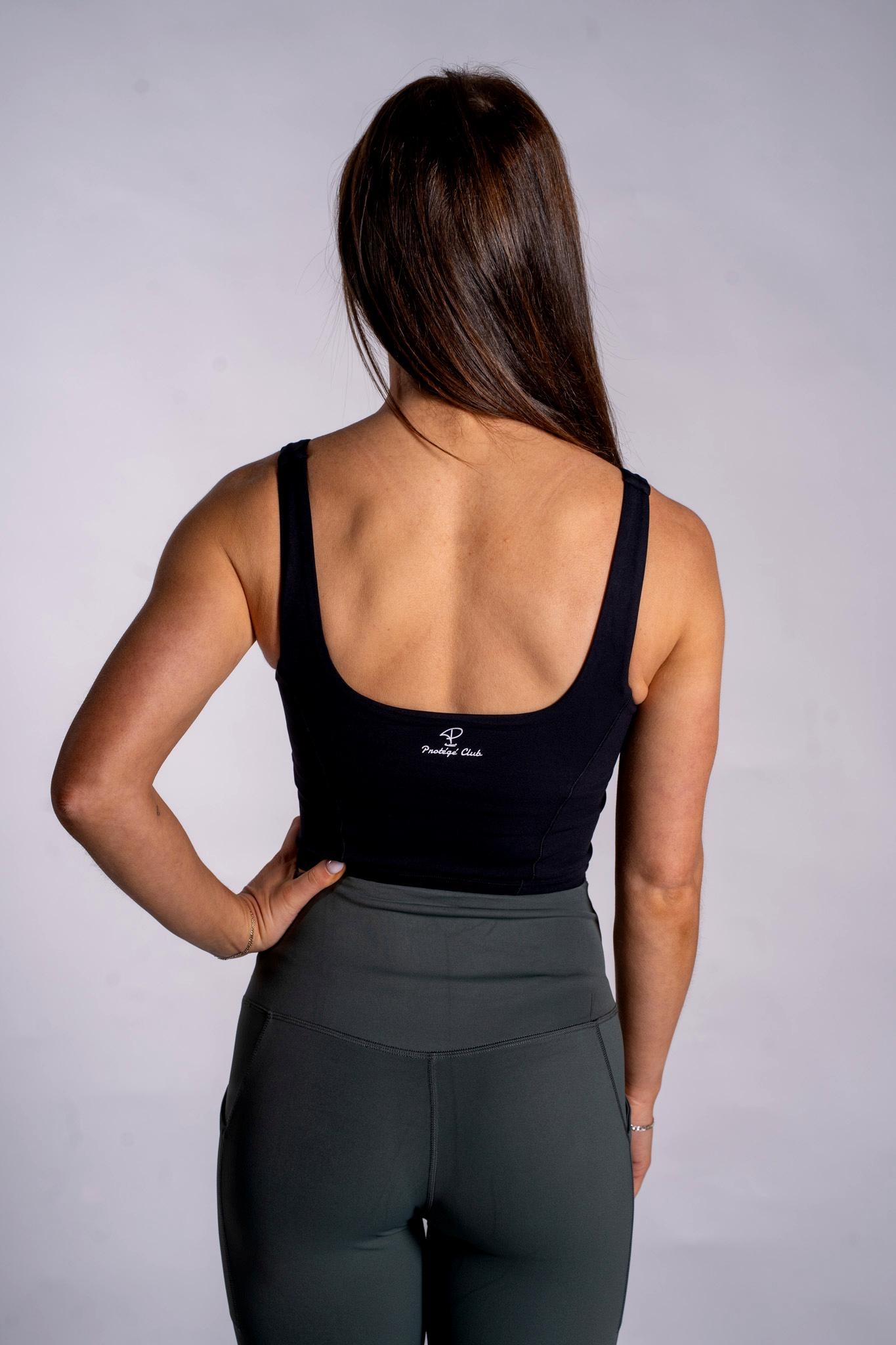 Flow Fitted Black